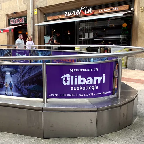 Publicidad Metro Bilbao Barandillas